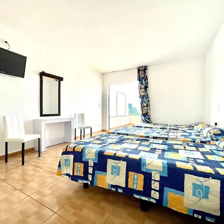 Estudio Cs Con Wifi, Bien Comunicado, Puerto De La Cruz *